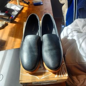 Portland leather rounded loafer black 9.5